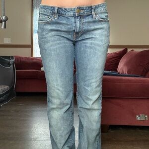Woman’s 12M LOW Boot-Cut Levi’s